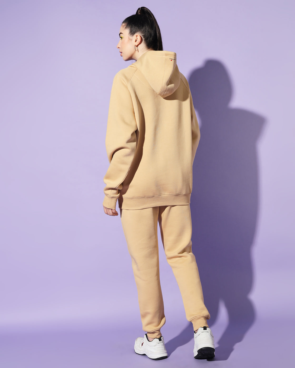 Neutral Chic: Unisex Beige Tracksuit with Raglan Sleeves